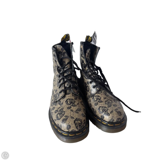 Boots Designer By Dr Martens In Black & Cream, Size: 6