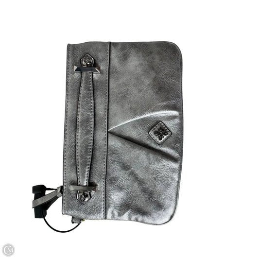 Wristlet By Simply Vera, Size: Medium