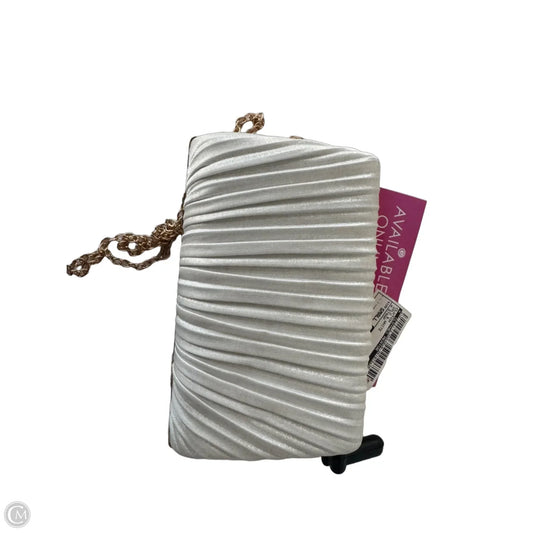 Clutch By Clothes Mentor, Size: Small