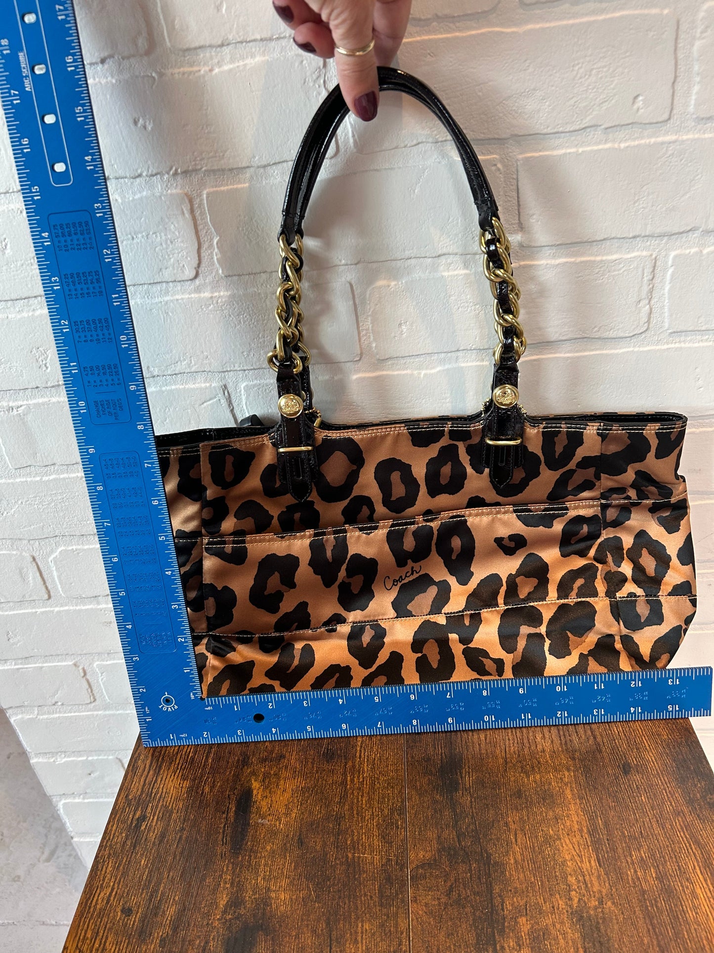 Handbag Designer Coach, Size Medium