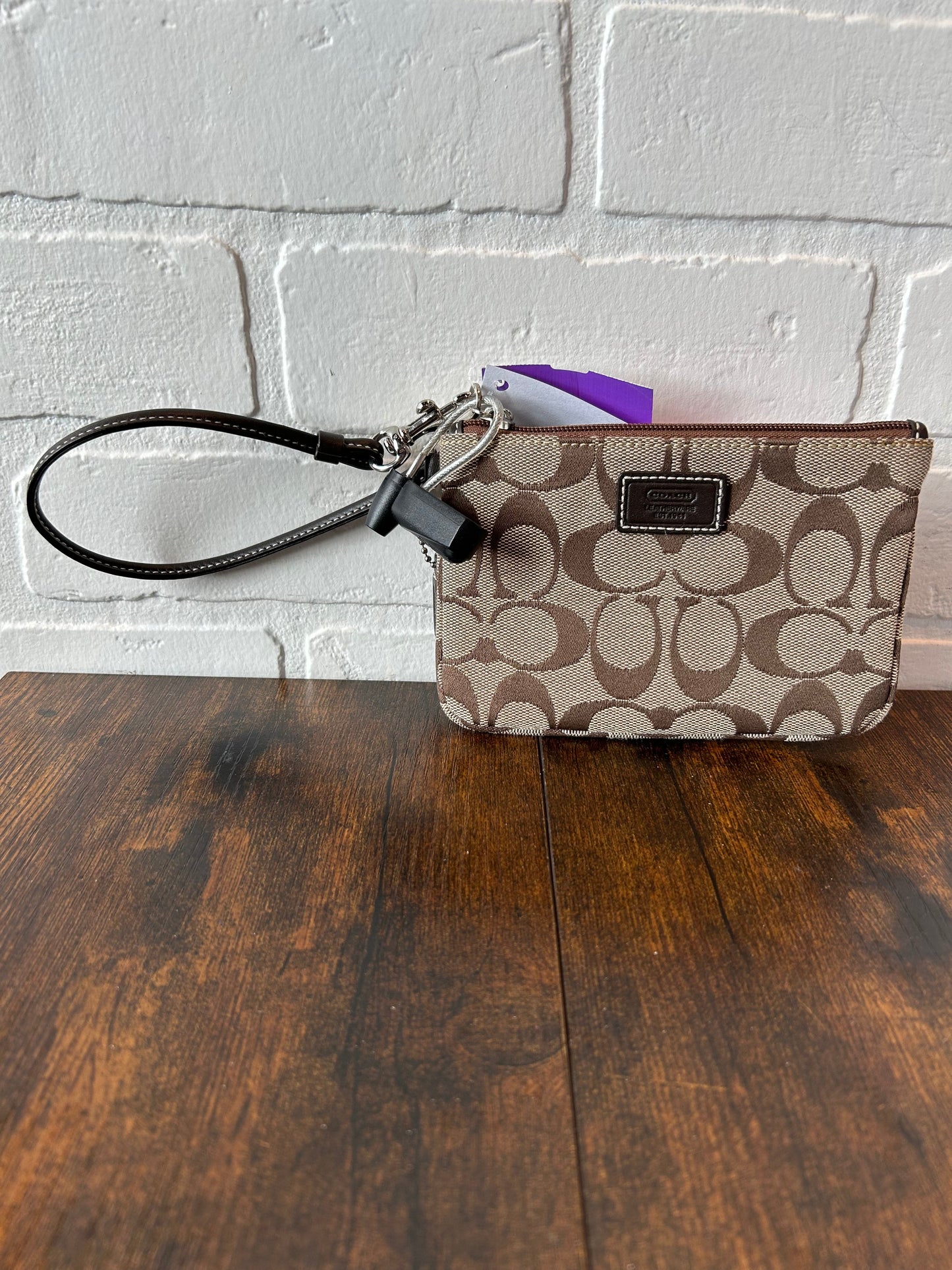 Wristlet Designer Coach, Size Small