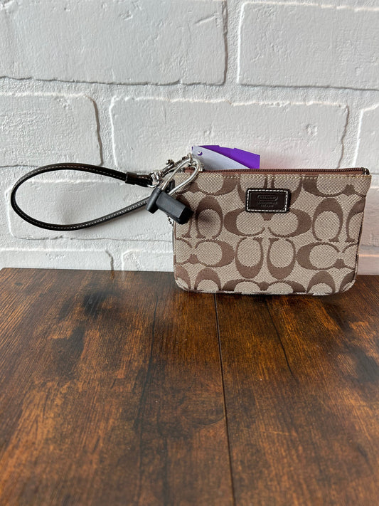 Wristlet Designer Coach, Size Small