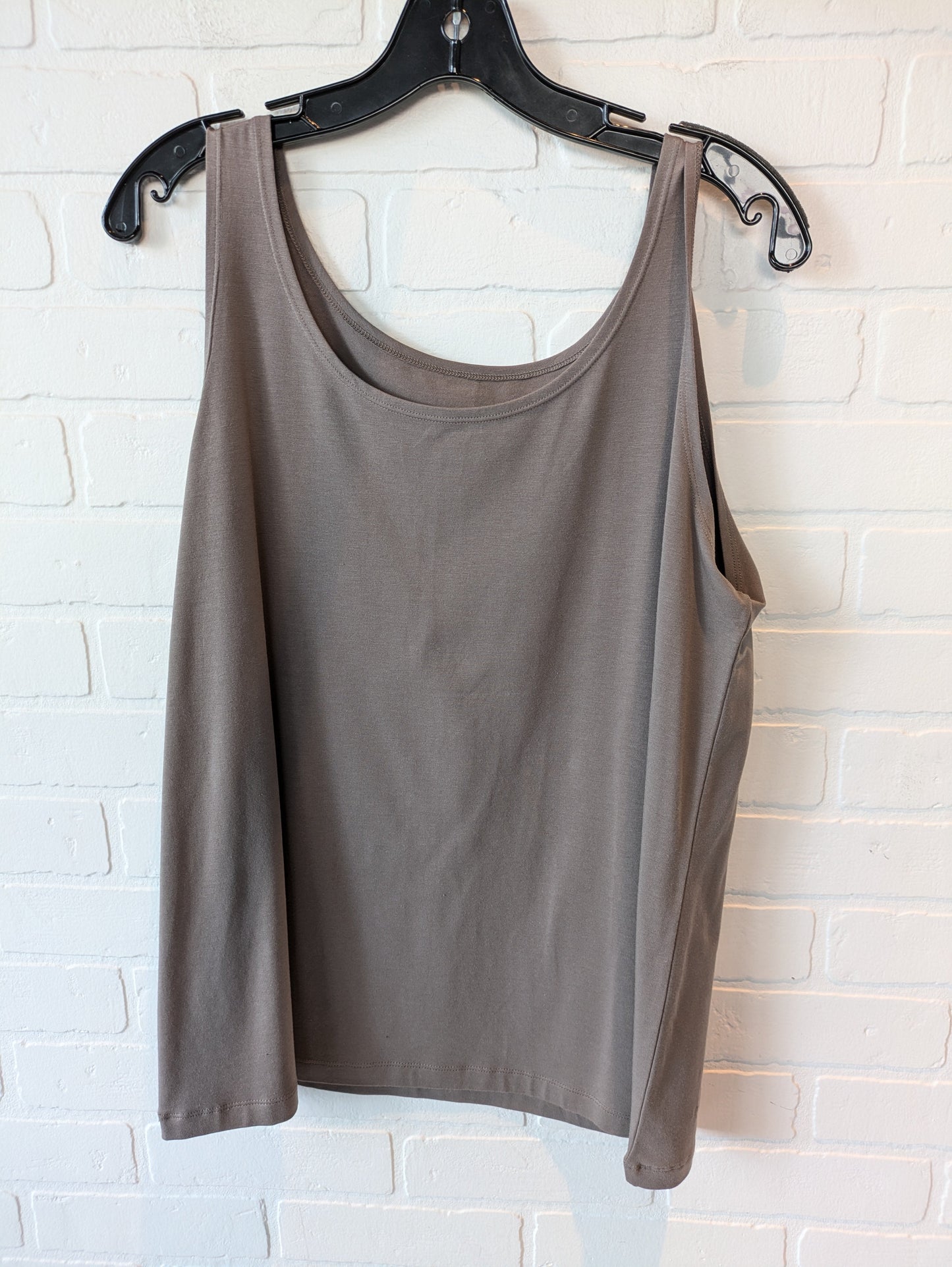 Top Sleeveless Basic By Investments In Brown, Size: 1x