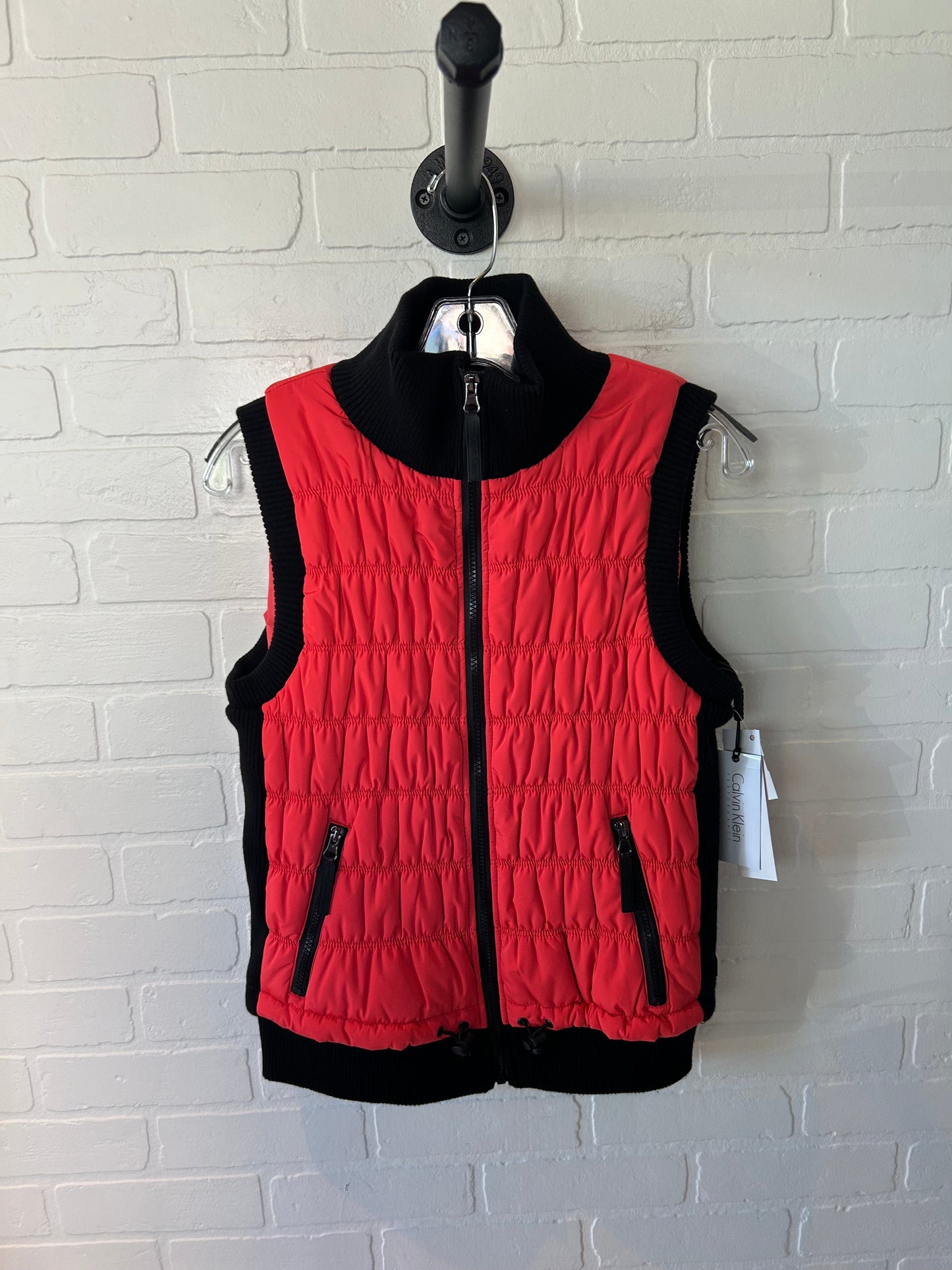 Vest Puffer & Quilted By Calvin Klein Performance In Red, Size: M