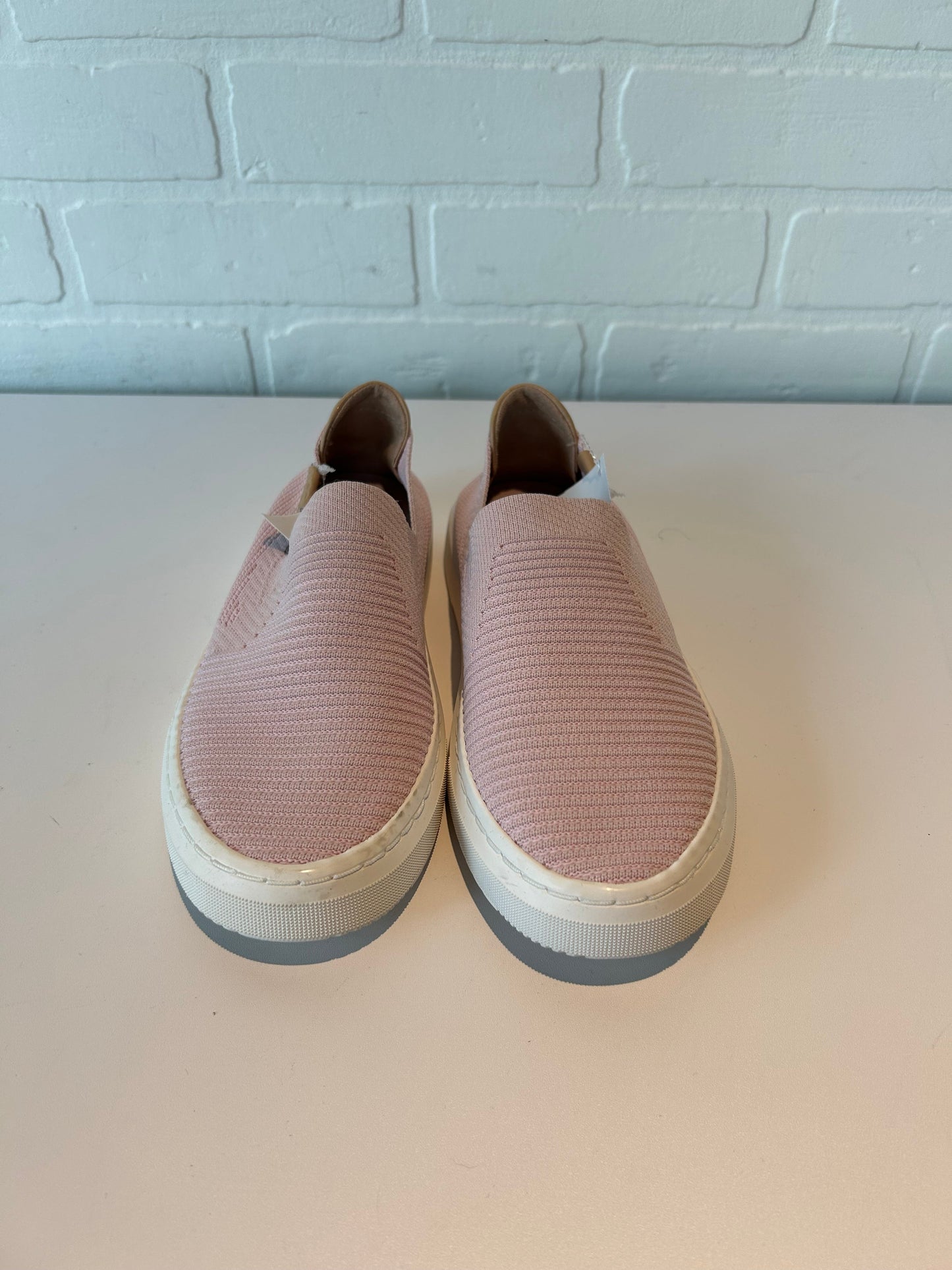 Shoes Designer By Ugg In Pink, Size: 6