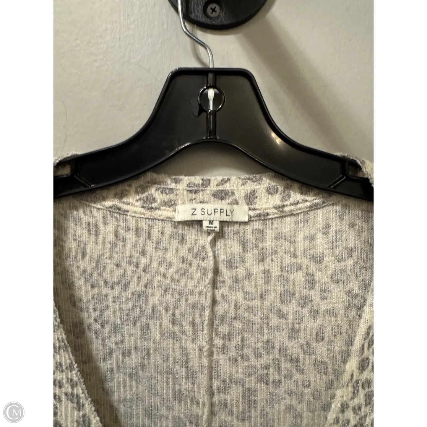 Top Long Sleeve By Z Supply In Grey & White, Size: M