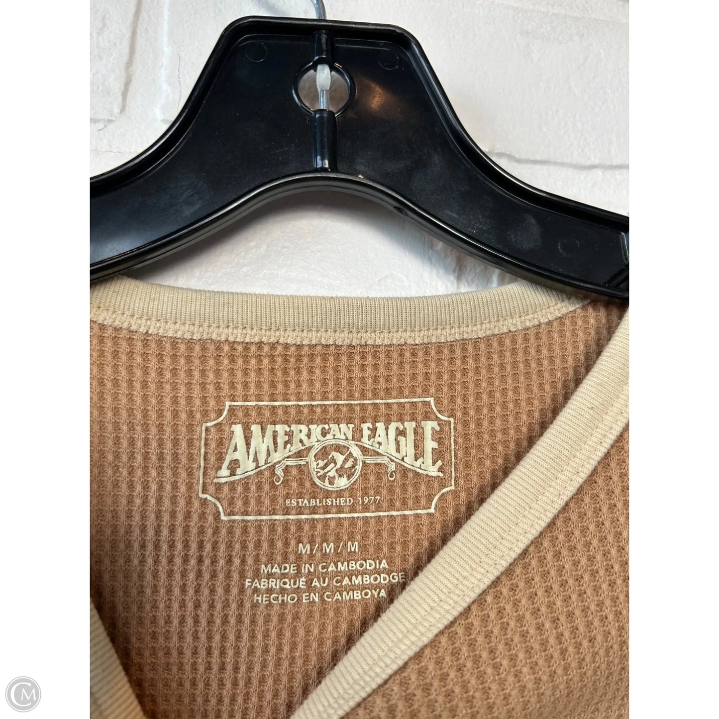 Top Long Sleeve By American Eagle In Tan, Size: M