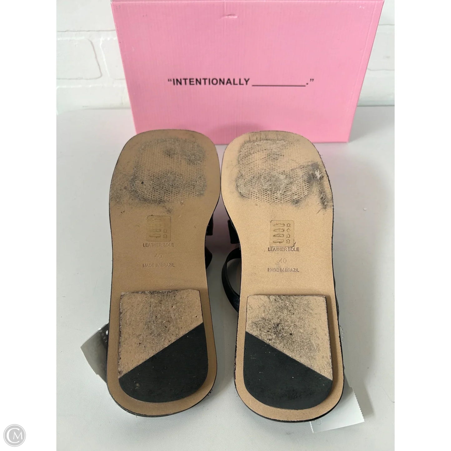 Sandals Flats By Cmb In Black, Size: 9.5