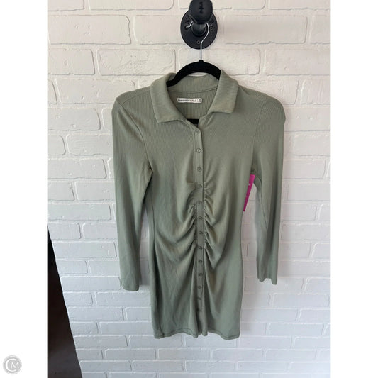 Dress Casual Short By Abercrombie And Fitch In Green, Size: Xs