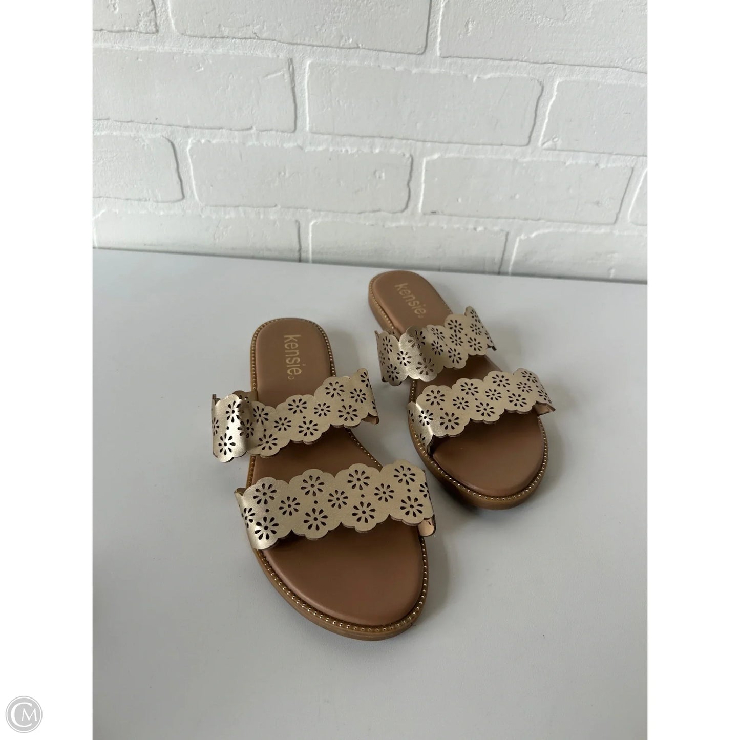 Sandals Flats By Kensie In Gold, Size: 7