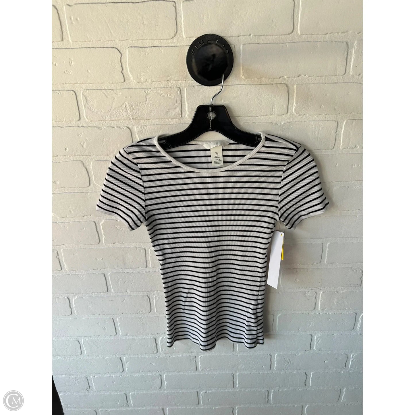 Top Short Sleeve Basic By H&m In Black & White, Size: S