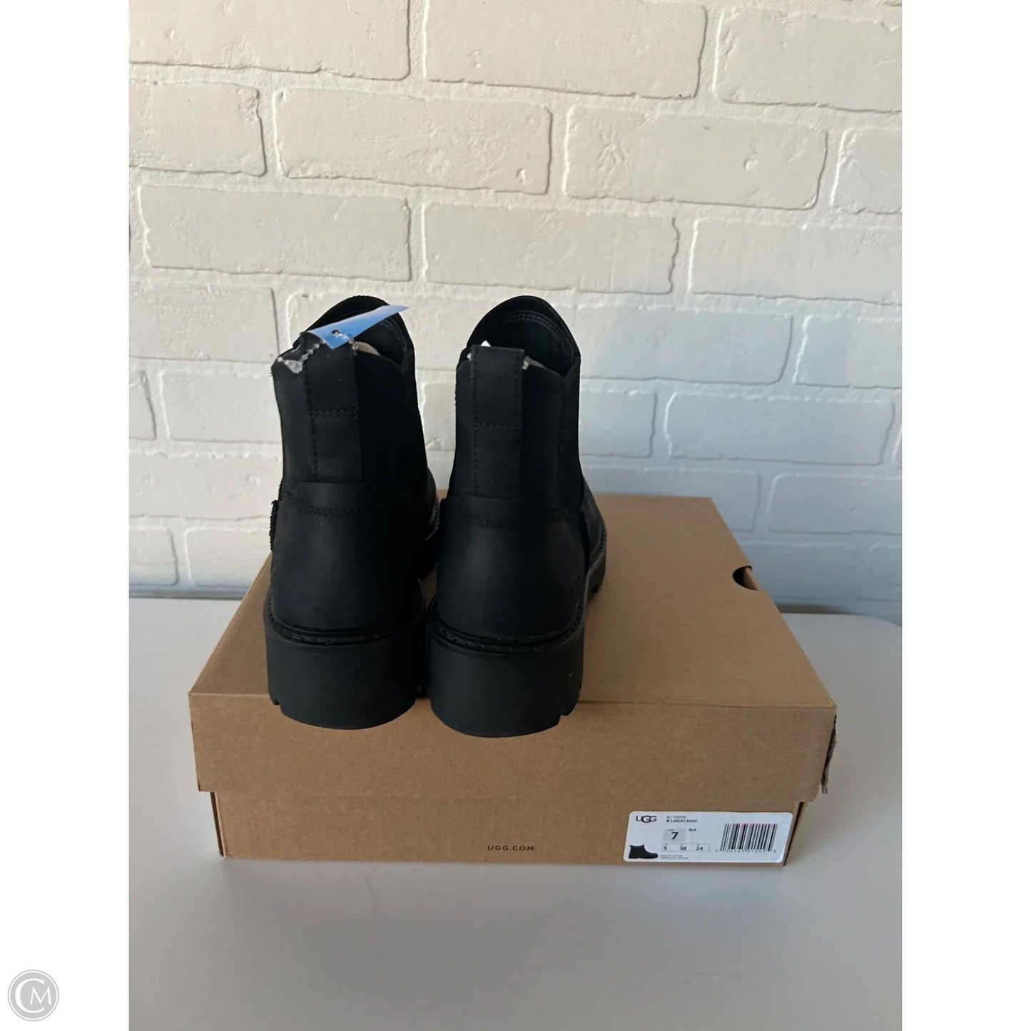 Boots Designer By Ugg In Black, Size: 7