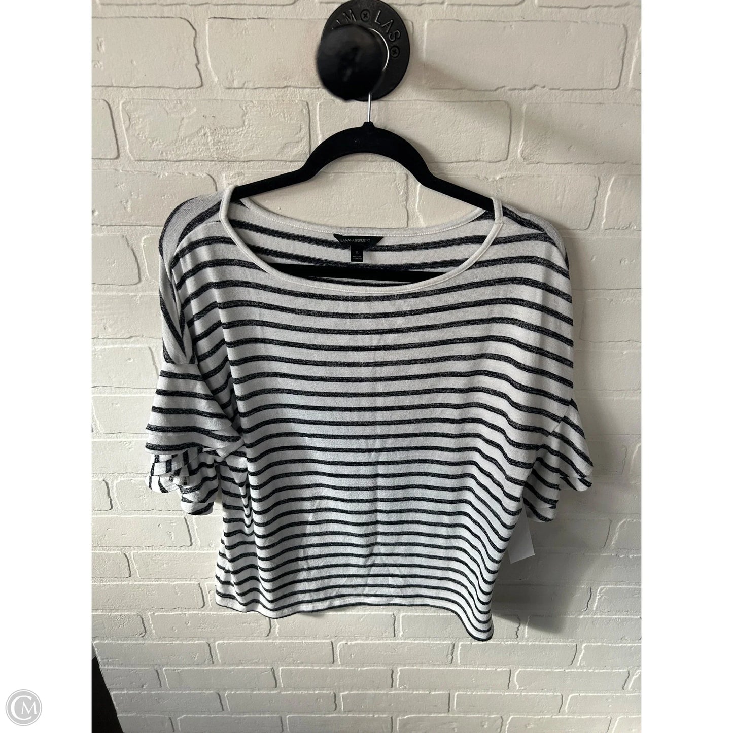 Top Short Sleeve By Banana Republic In Blue & White, Size: S