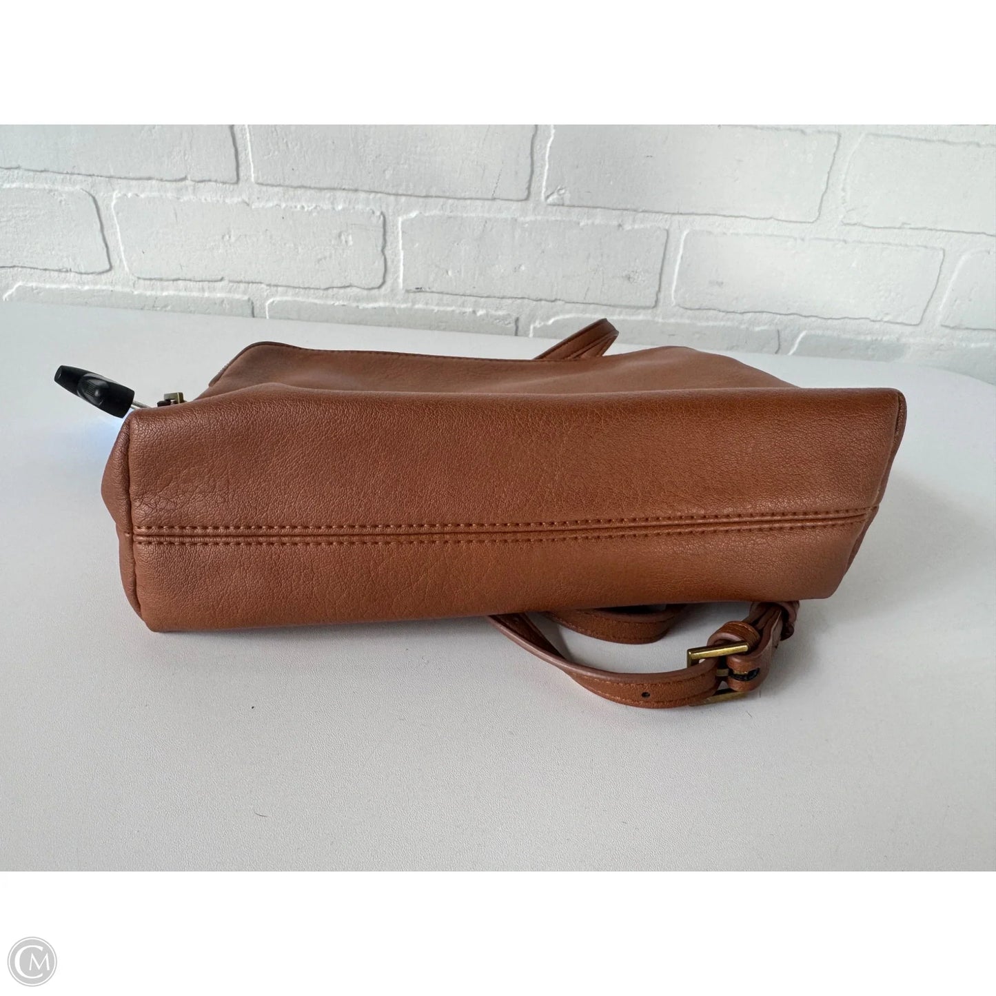 Crossbody By Universal Thread, Size: Medium