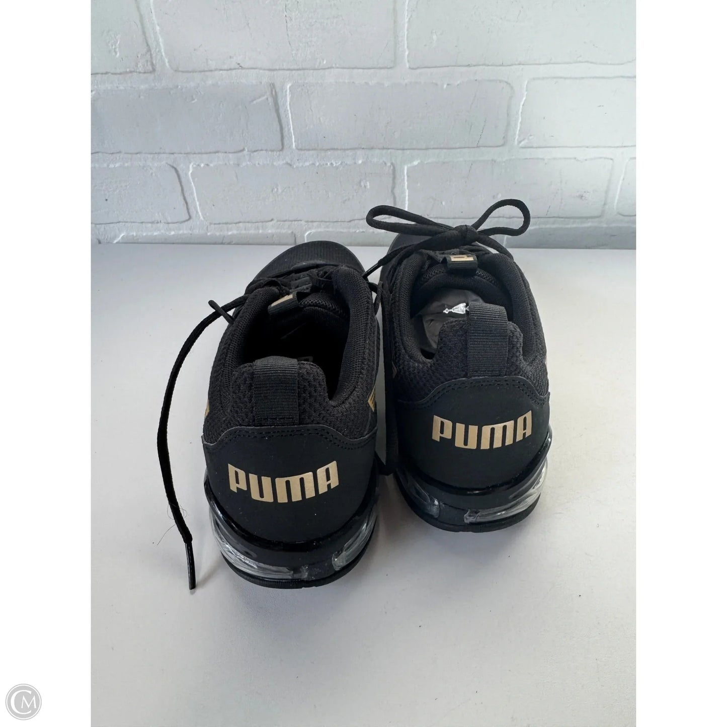Shoes Athletic By Puma In Black & Gold, Size: 8