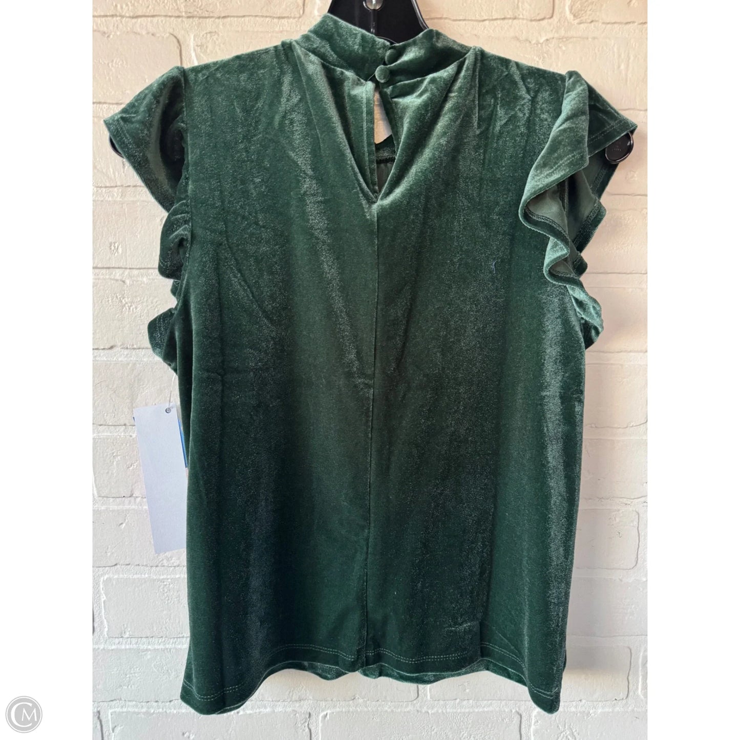 Top Short Sleeve By Olive And Oak In Green, Size: M