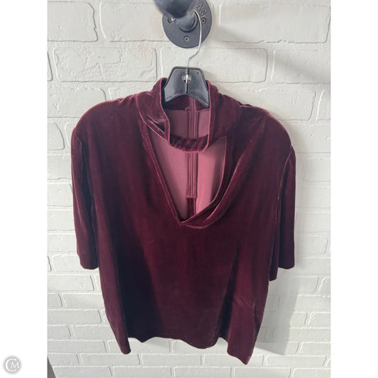 Top Short Sleeve By Theory In Red, Size: L