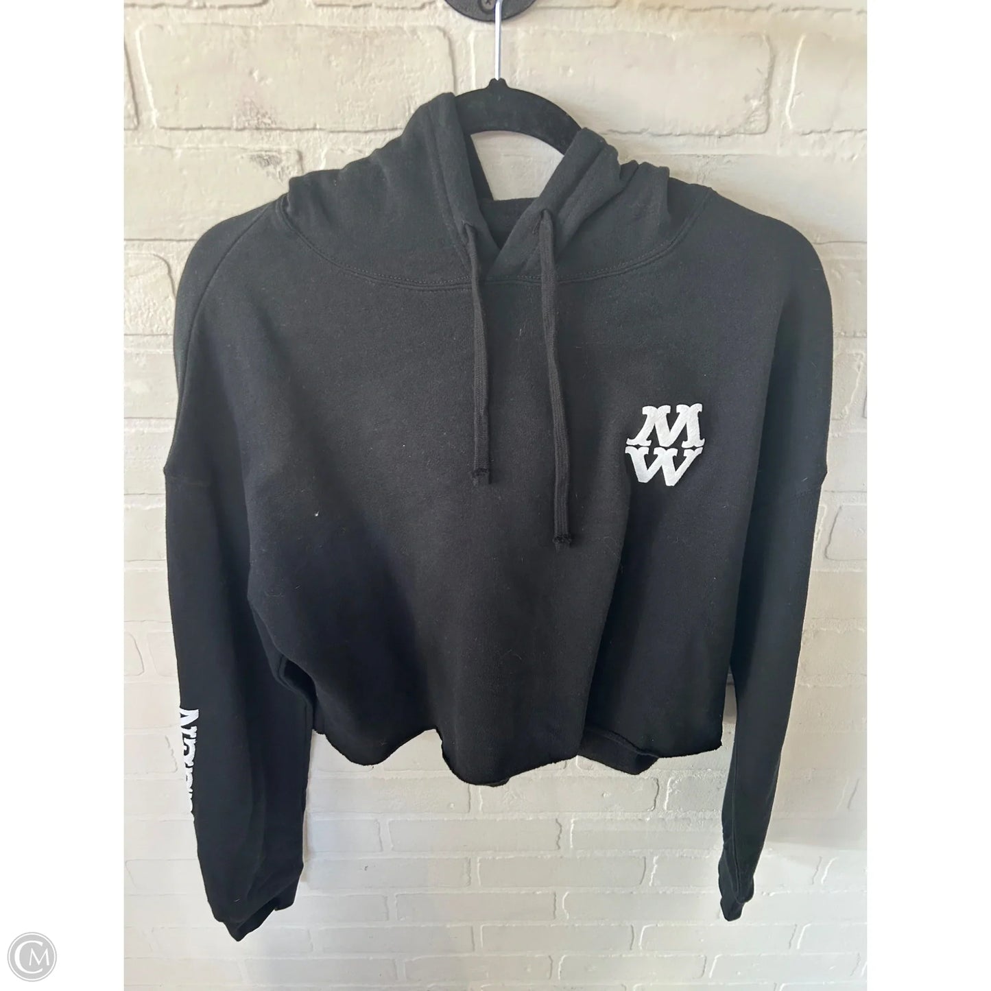Sweatshirt Hoodie By Clothes Mentor In Black, Size: M