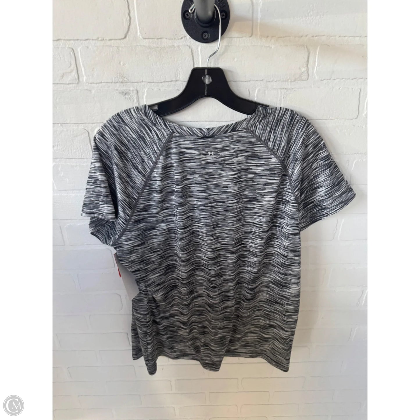Athletic Top Short Sleeve By Under Armour In Grey & White, Size: Xl