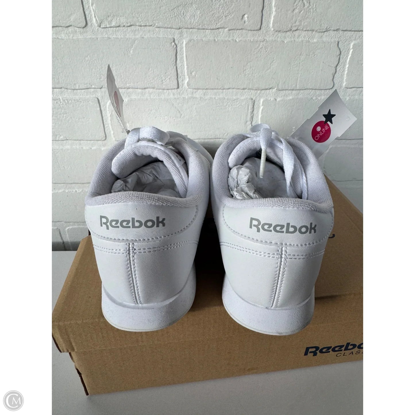 Shoes Sneakers By Reebok In White, Size: 8.5
