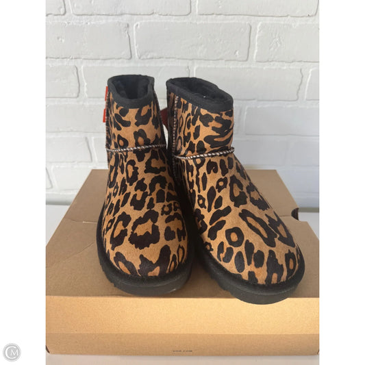 Boots Designer By Ugg In Animal Print, Size: 7