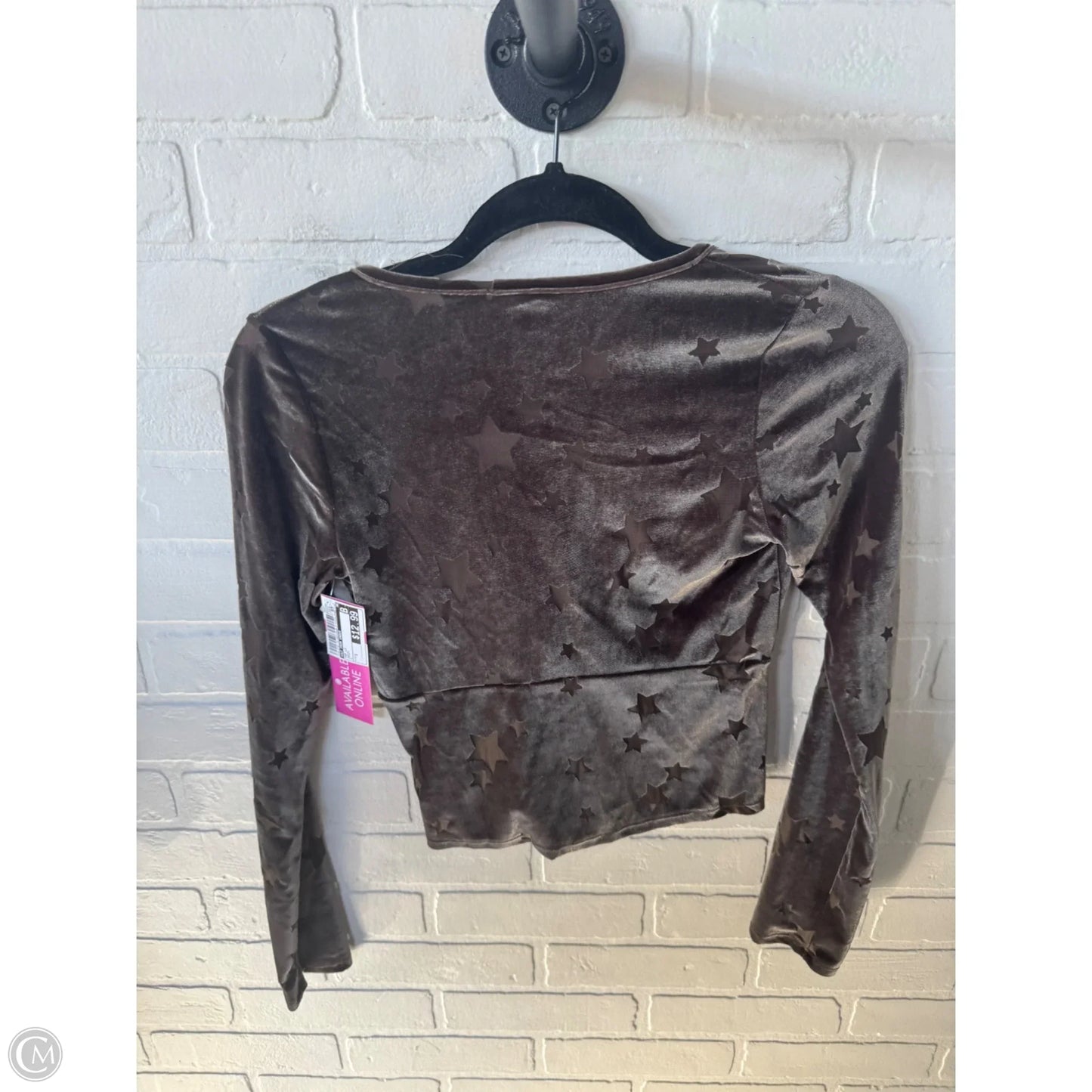 Top Long Sleeve By Out From Under In Green, Size: S