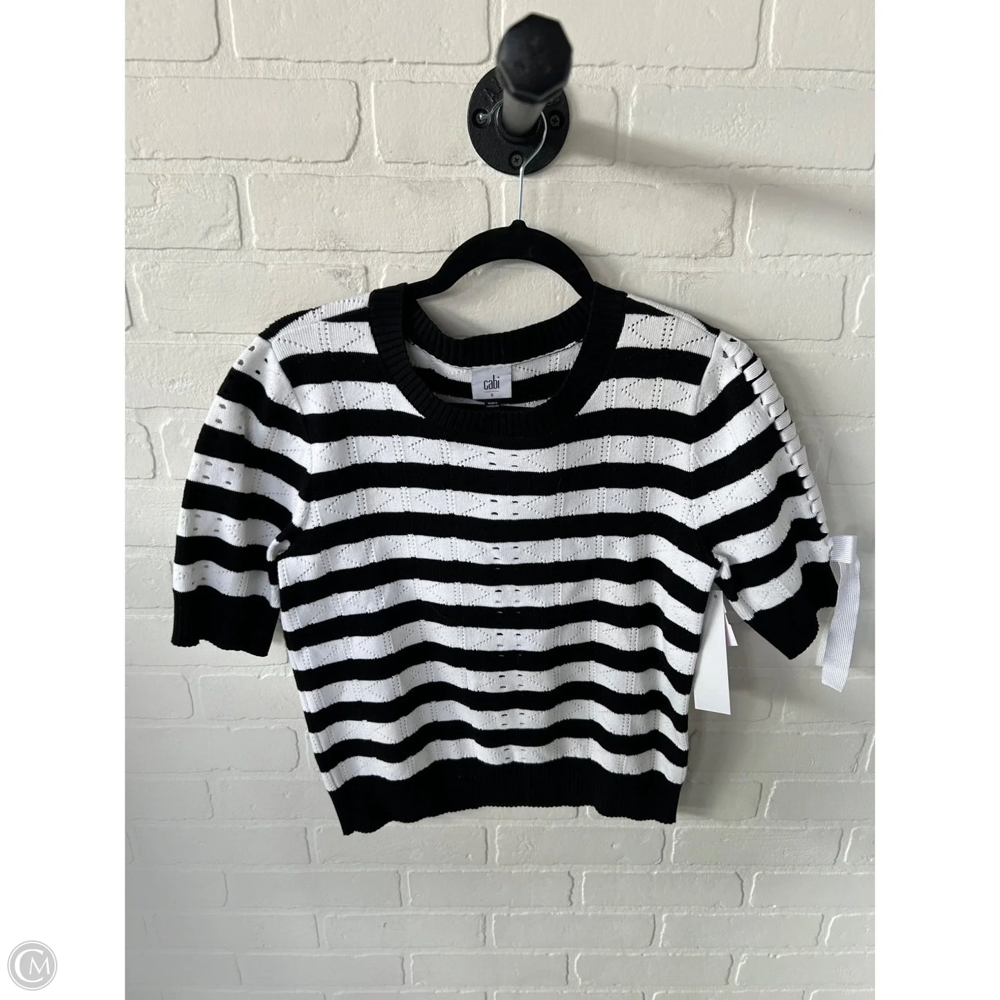 Sweater Short Sleeve By Cabi In Black & White, Size: S