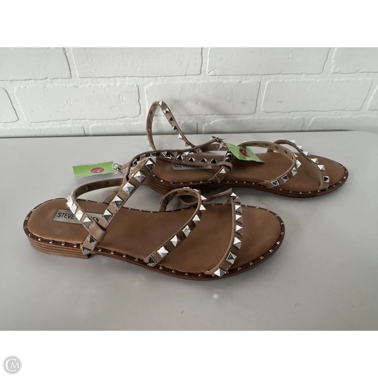 Sandals Flats By Steve Madden In Tan, Size: 9