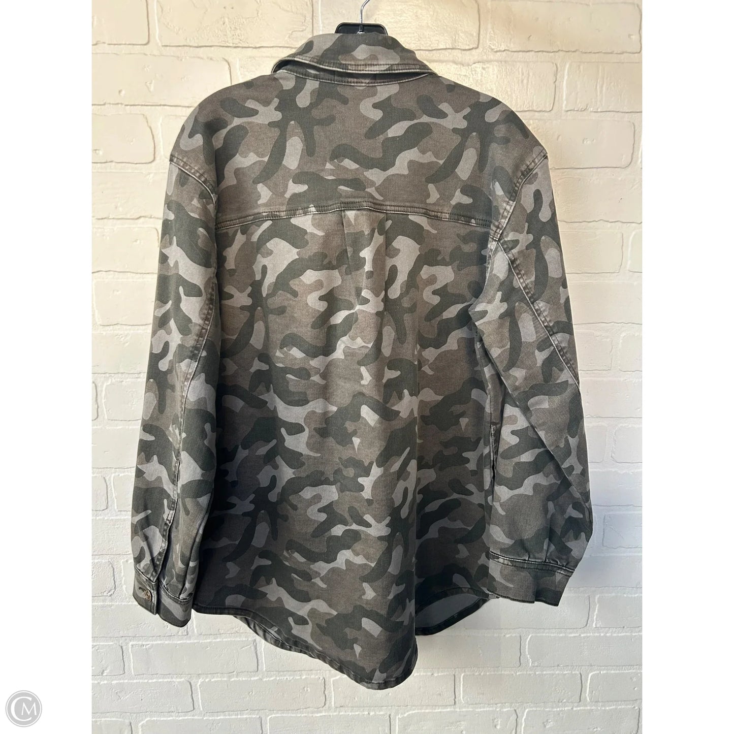 Jacket Shirt By Maurices In Camouflage Print, Size: S