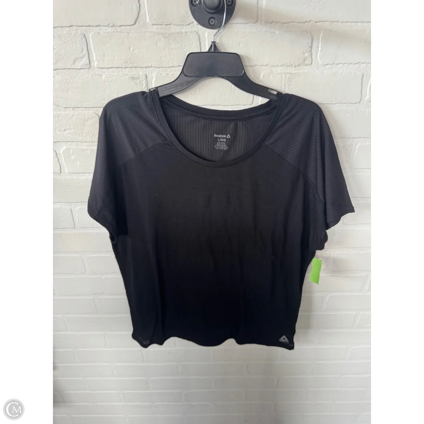 Athletic Top Short Sleeve By Reebok In Black, Size: L