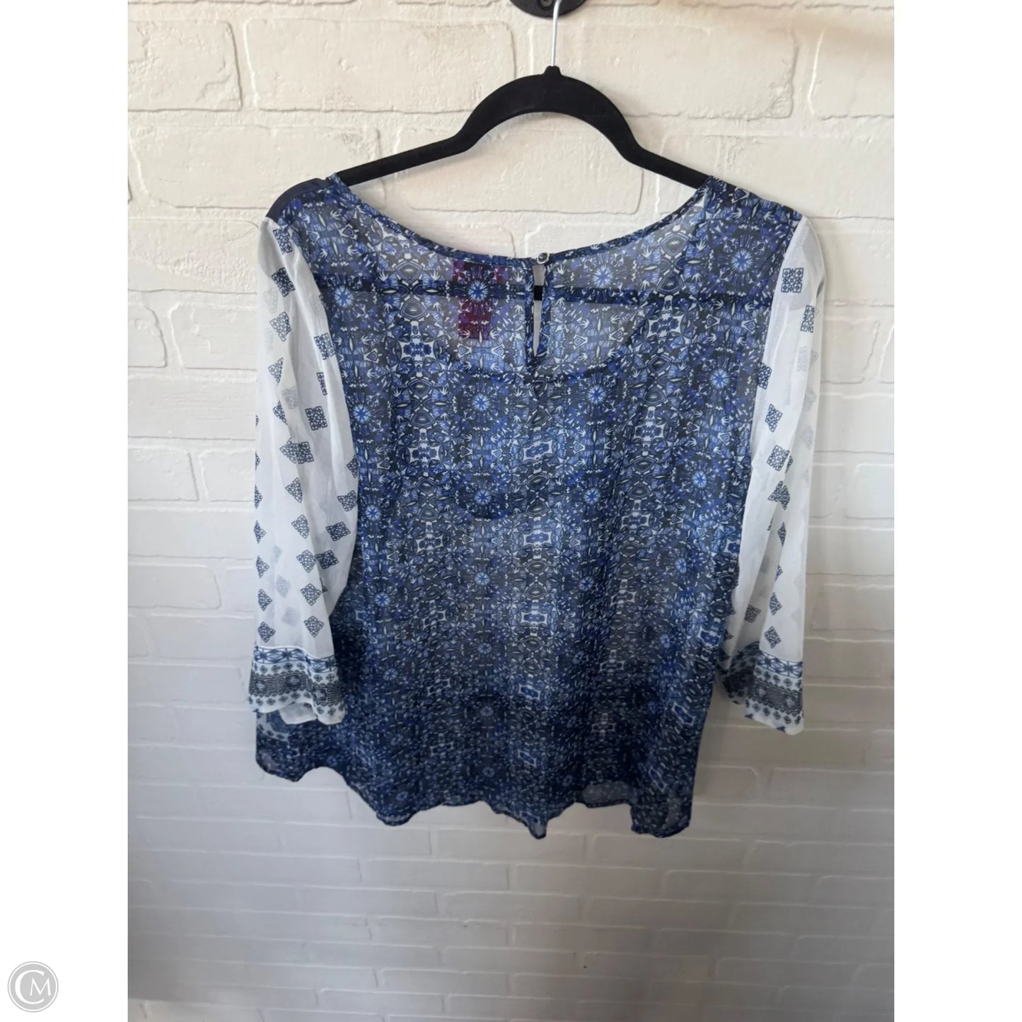 Top Long Sleeve By Clothes Mentor In Blue & White, Size: M