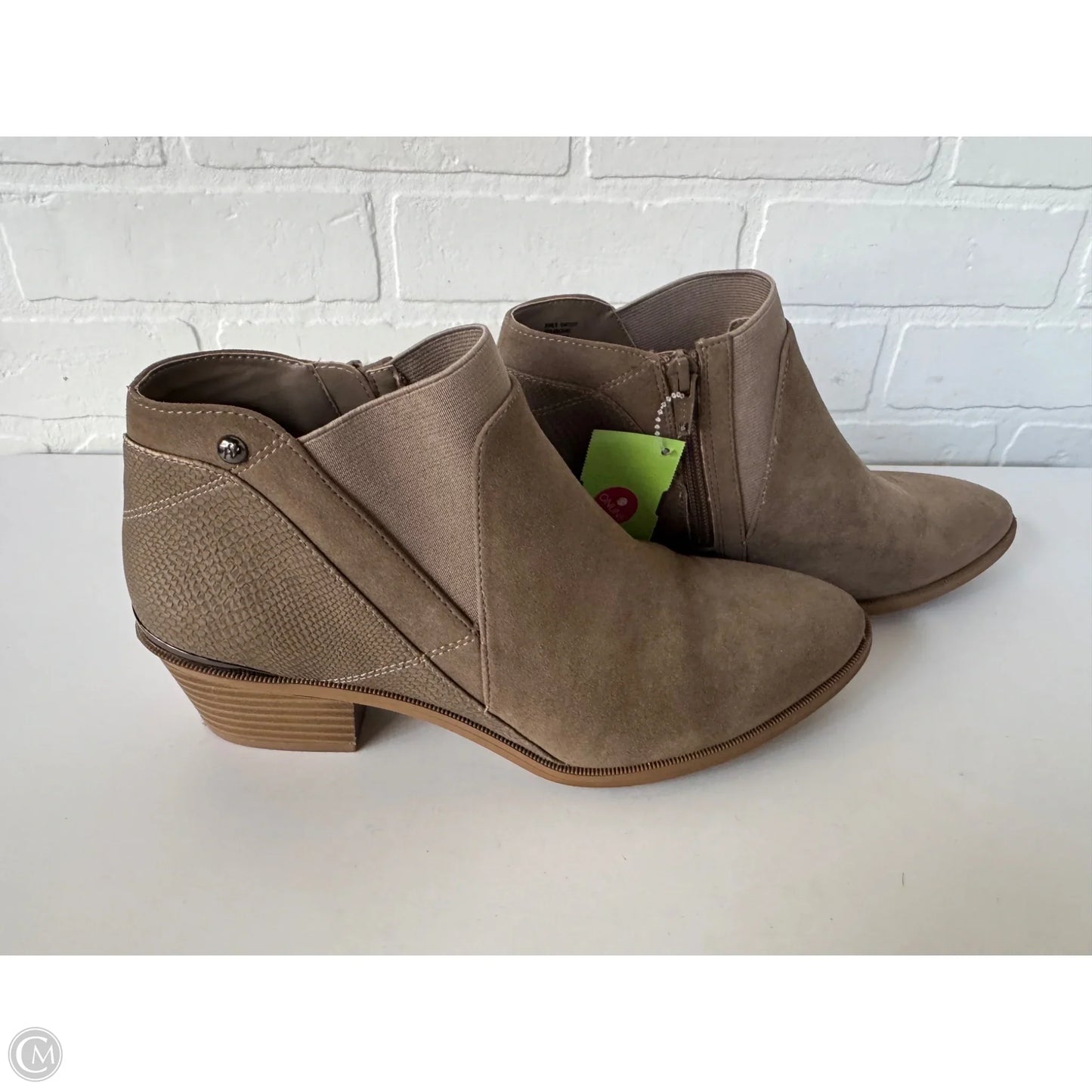 Boots Ankle Flats By Simply Vera In Tan, Size: 8.5