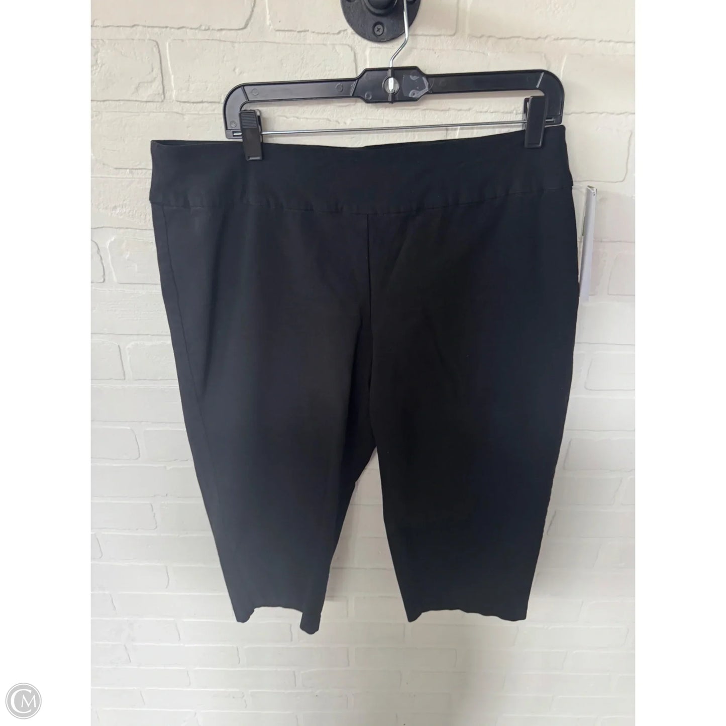 Capris By Cj Banks In Black, Size: 16
