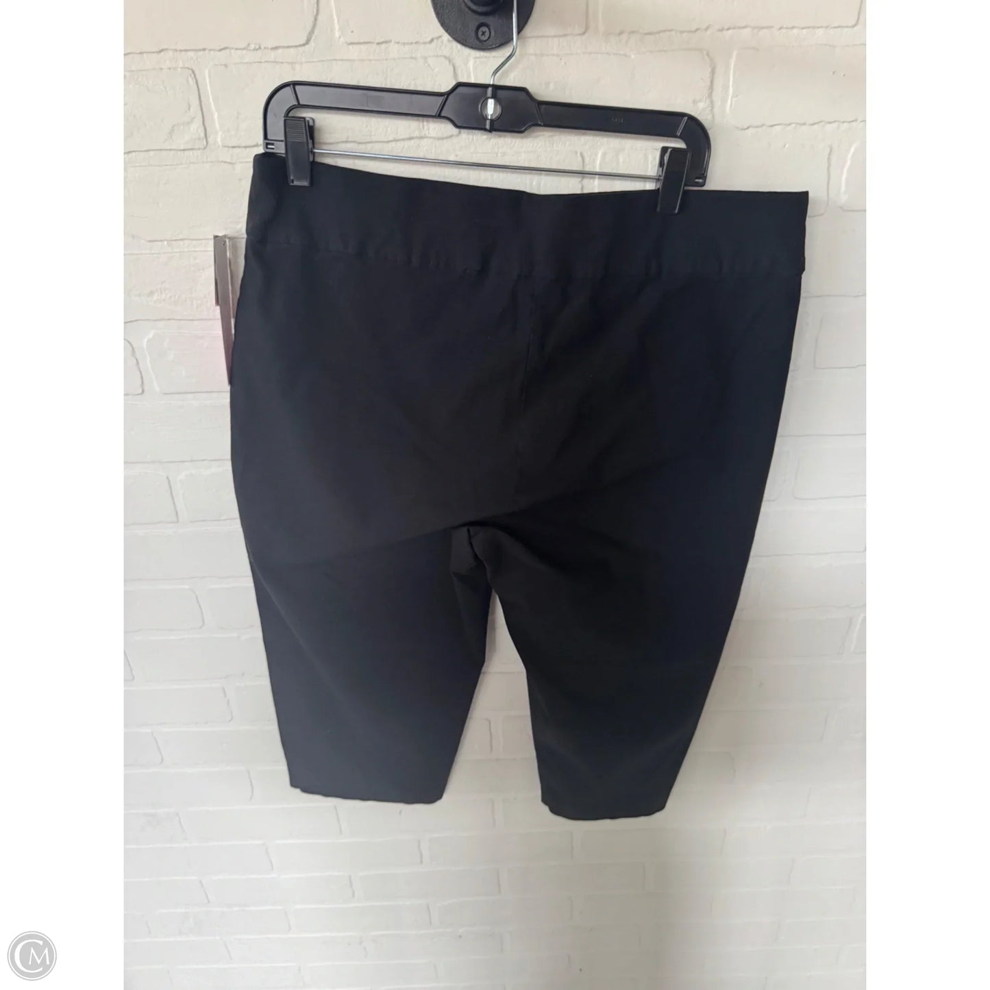 Capris By Cj Banks In Black, Size: 16