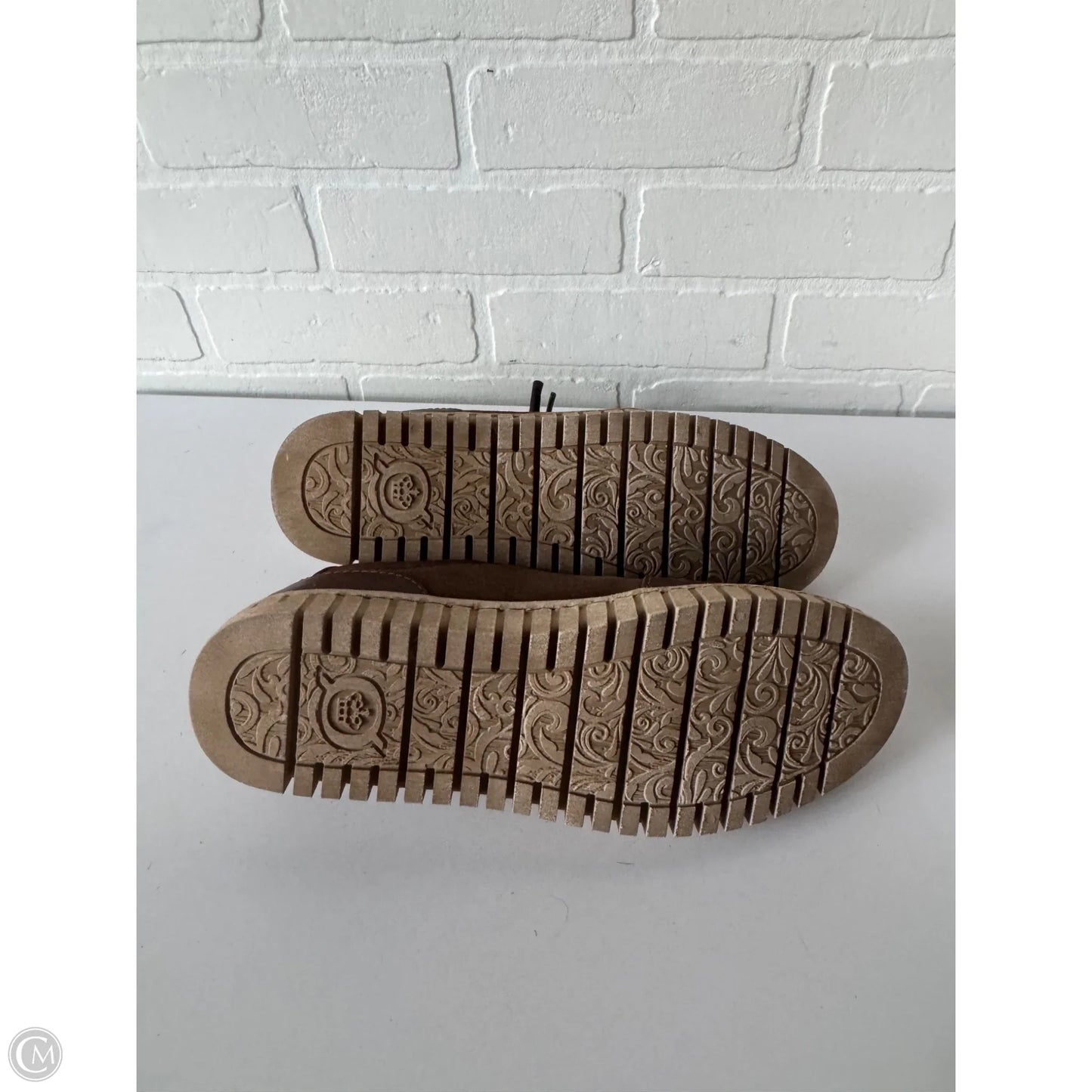 Shoes Sneakers By Born In Brown, Size: 9