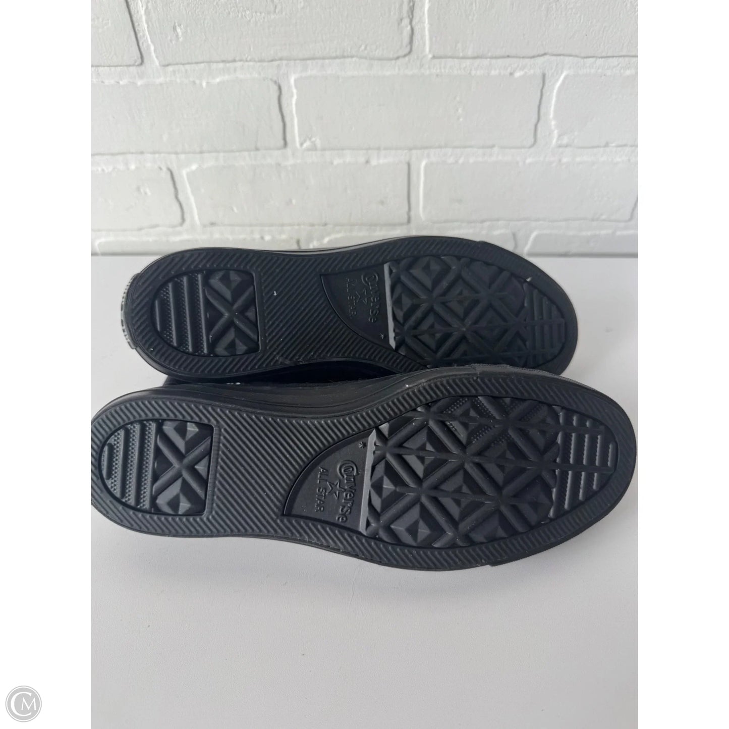 Shoes Sneakers By Converse In Black & Red, Size: 9