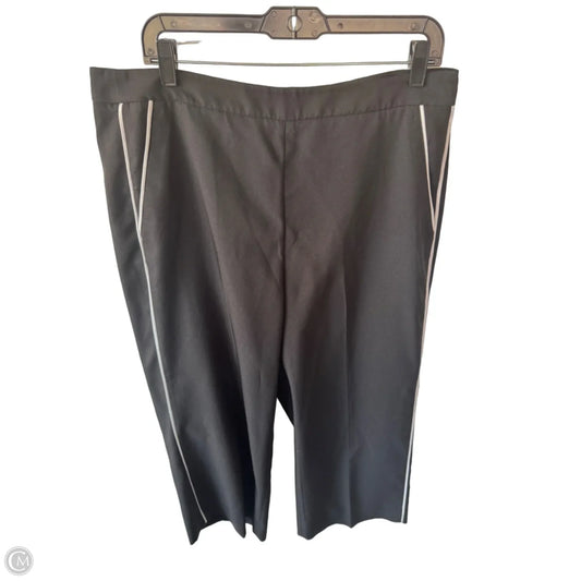 Pants Cropped By Banana Republic In Black & White, Size: 14