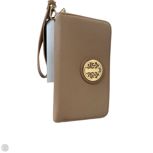 Wristlet By Clothes Mentor, Size: Large