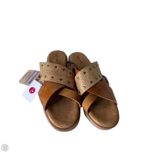 Sandals Heels Block By Muk Luks In Brown, Size: 10