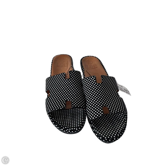 Sandals Heels Wedge By Cmb In Black & White, Size: 8.5