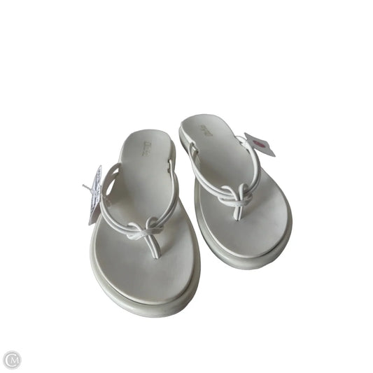 Sandals Flip Flops By Olukai In White, Size: 7