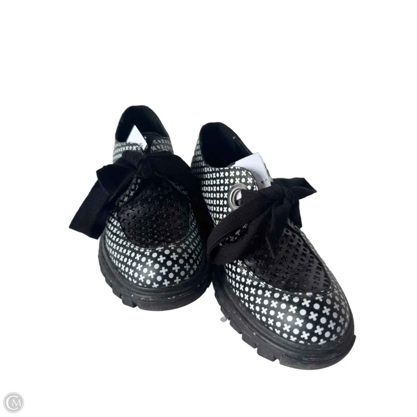 Shoes Flats By Cma In Black & White, Size: 8