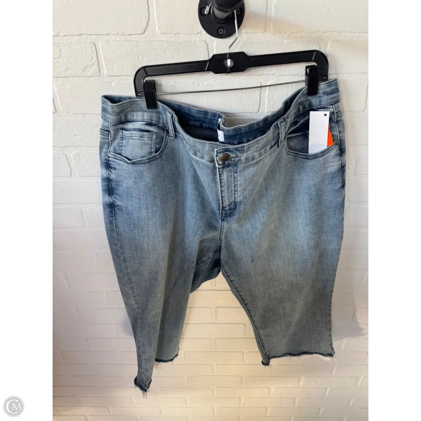 Capris By Lane Bryant In Blue Denim, Size: 22