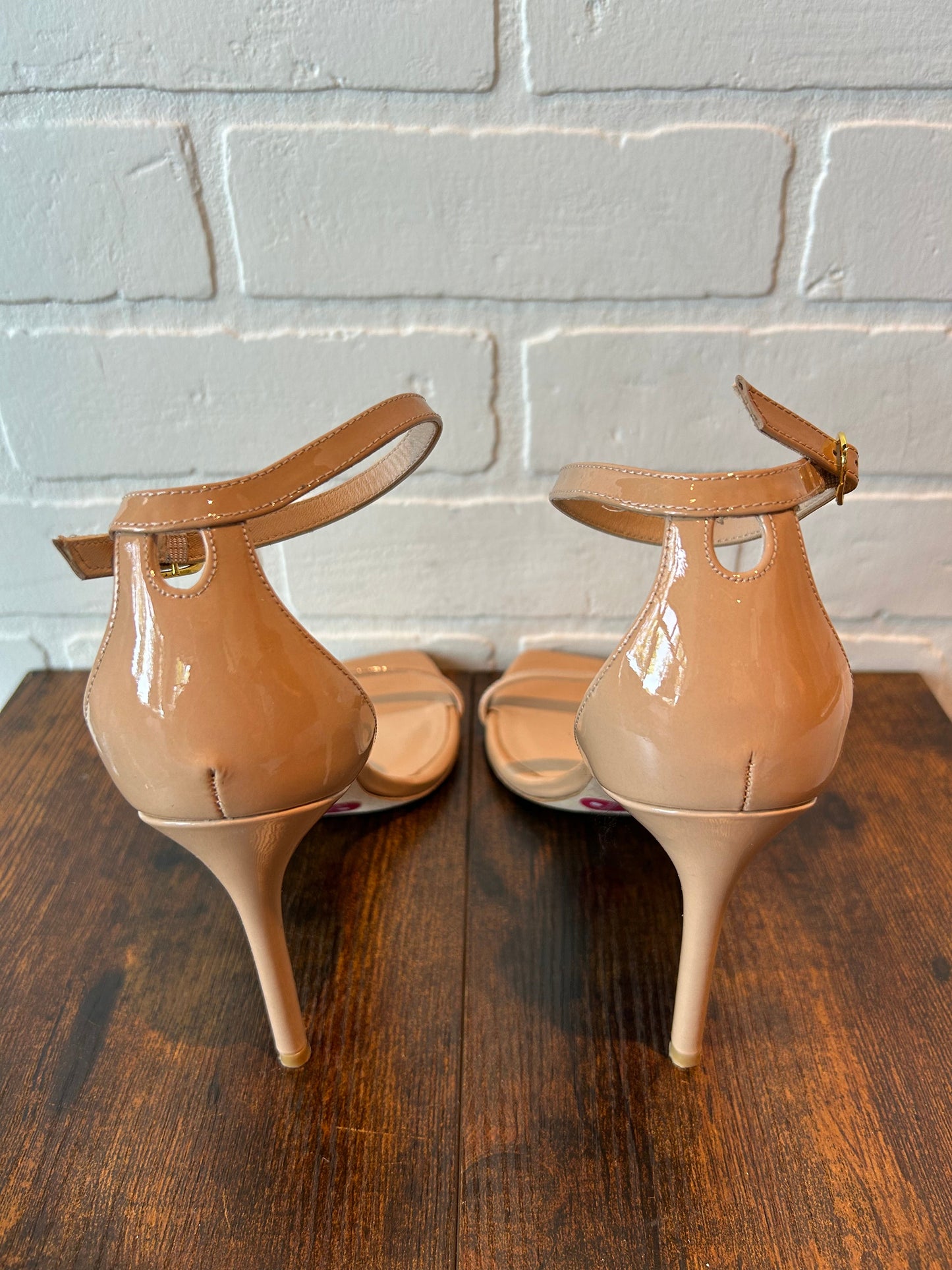 Sandals Designer By Stuart Weitzman  Size: 7.5