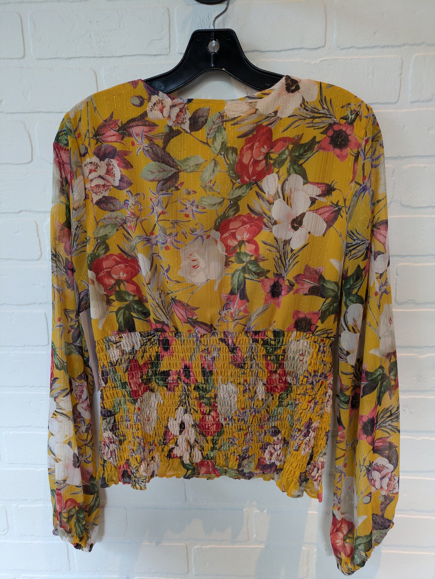 Yellow Top Long Sleeve Inc, Size M