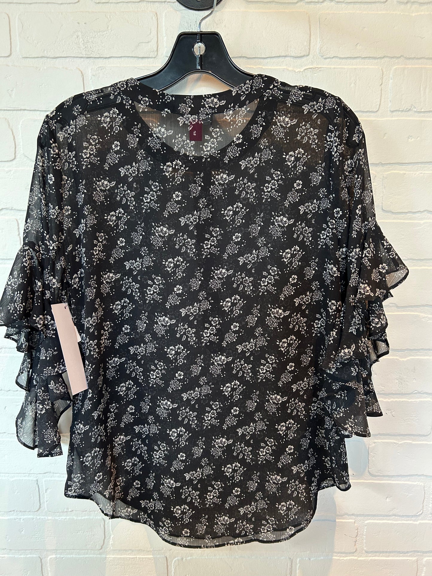 Black & White Top 3/4 Sleeve Vince Camuto, Size Xs