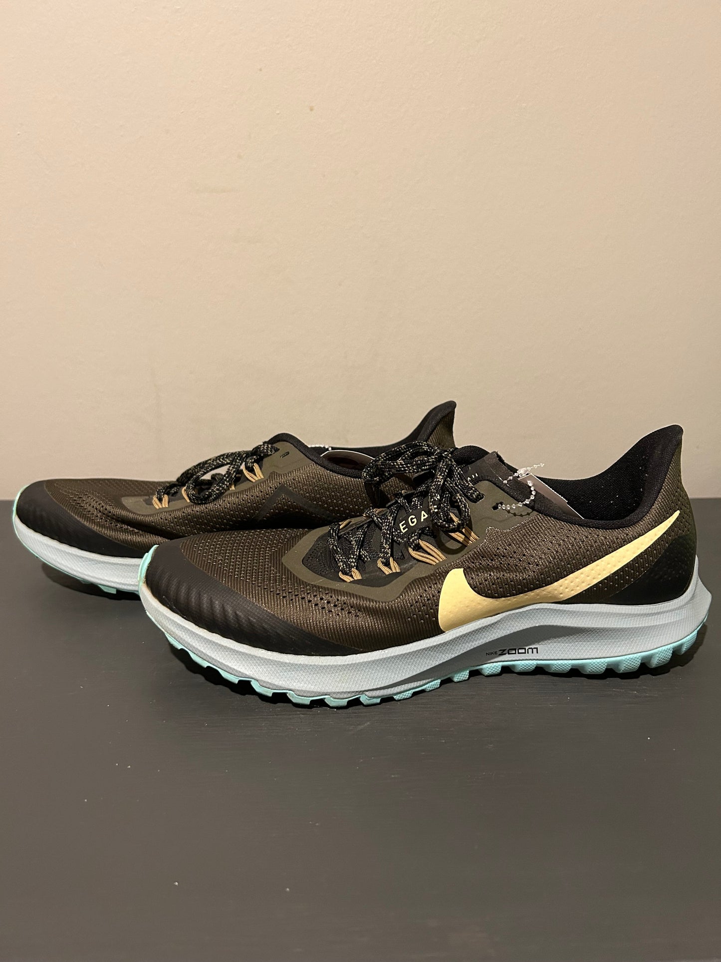 Shoes Hiking By Nike In Green, Size: 9.5