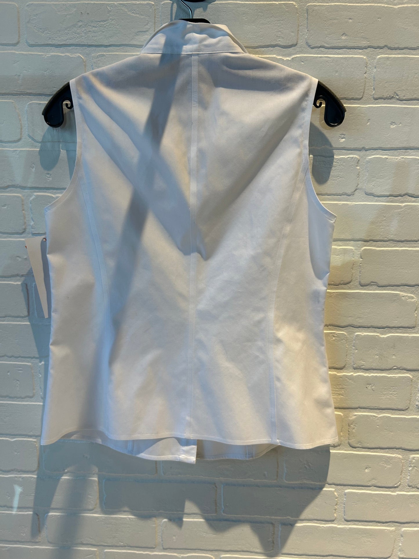 Top Sleeveless By Jones New York In White, Size: S