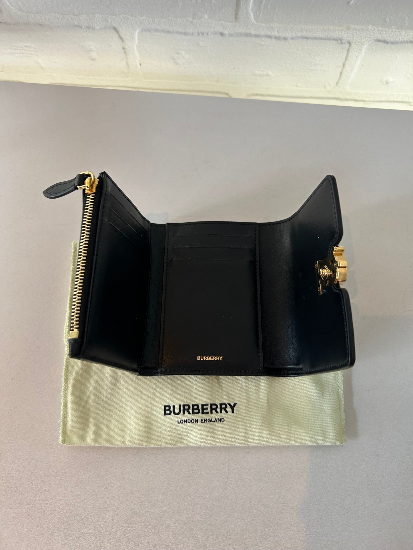 Wallet Luxury Designer By Burberry, Size: Small