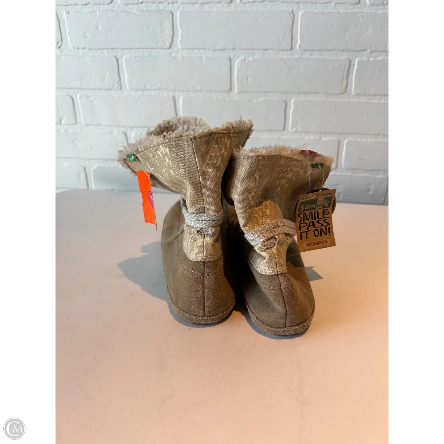 Shoes Flats By Sanuk In Brown, Size: 10